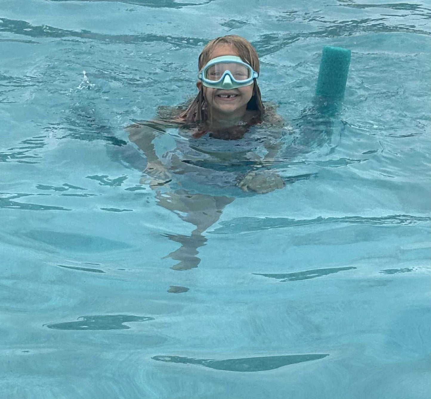 KIDS’ SWIM GOGGLES (PREORDER 5/9)