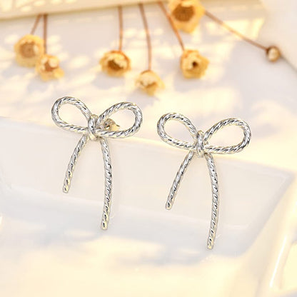 TWISTED BOW EARRINGS (PREORDER 8/8)