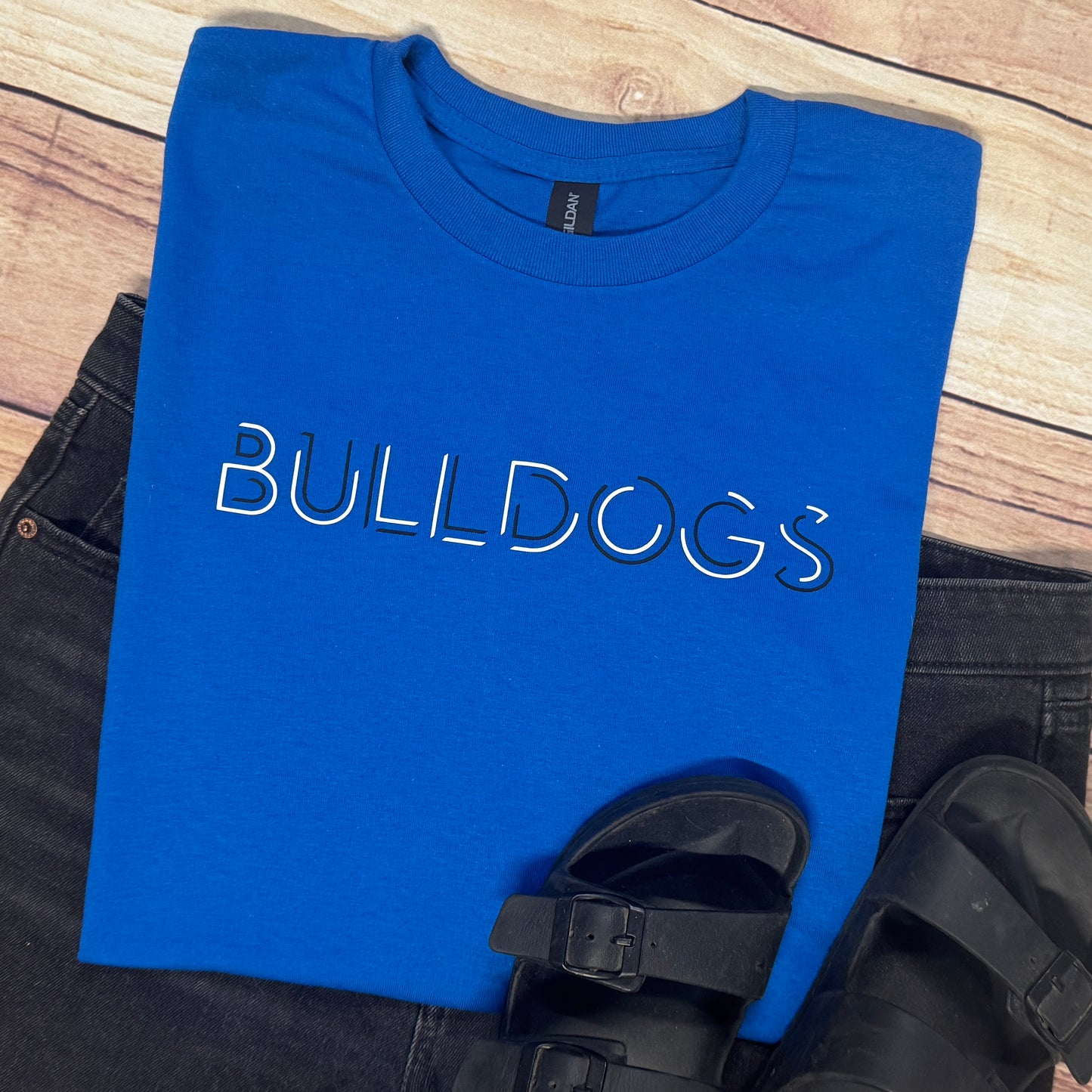 BULLDOGS {CUT-OUT}