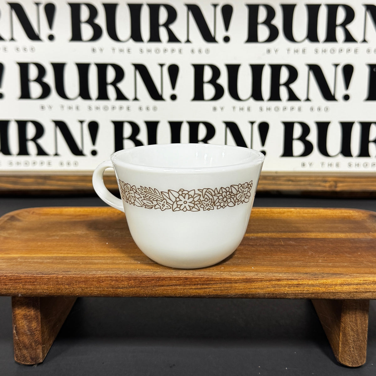 DAINTY BROWN FLORAL MUG {THRIFTY FLAMES}