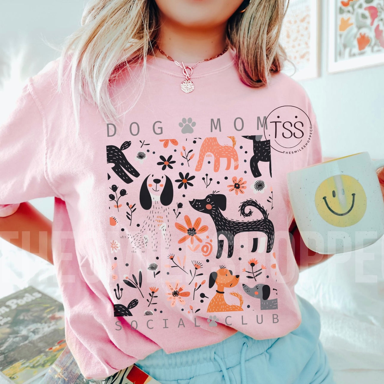 DOG MOM SOCIAL CLUB (SHOPPE SAMPLE)