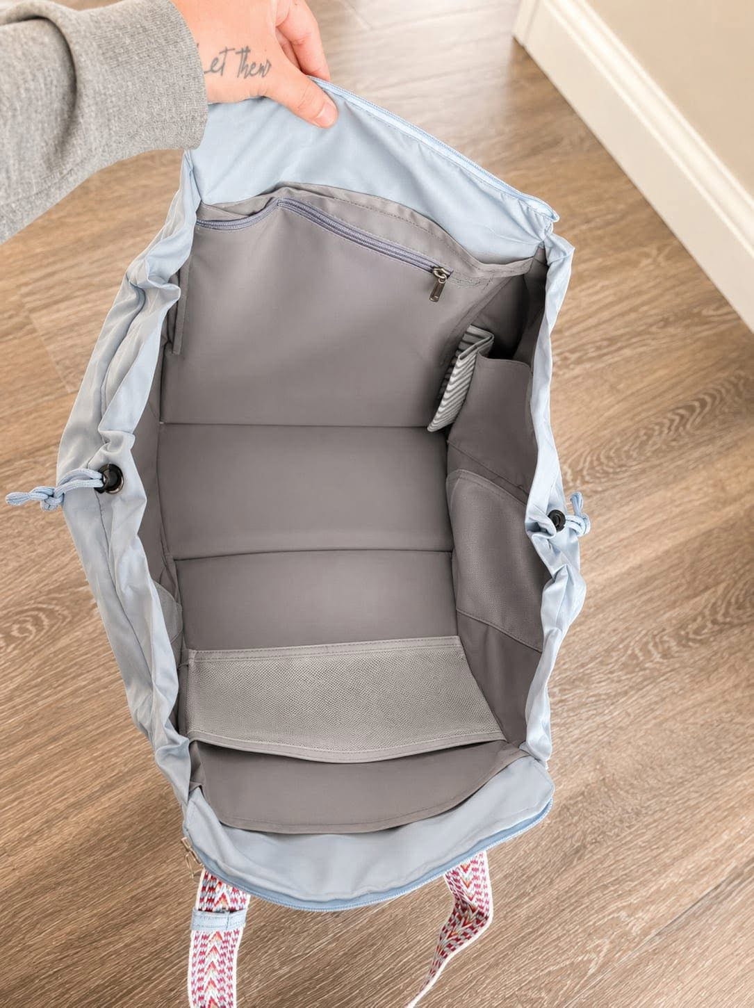 EXPANDABLE WEEKENDER TOTE (PREORDER 6/20)