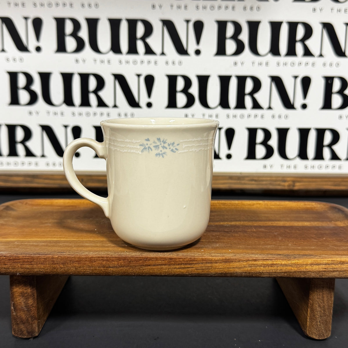 DAINTY BLUE FLORAL MUG {THRIFTY FLAMES}
