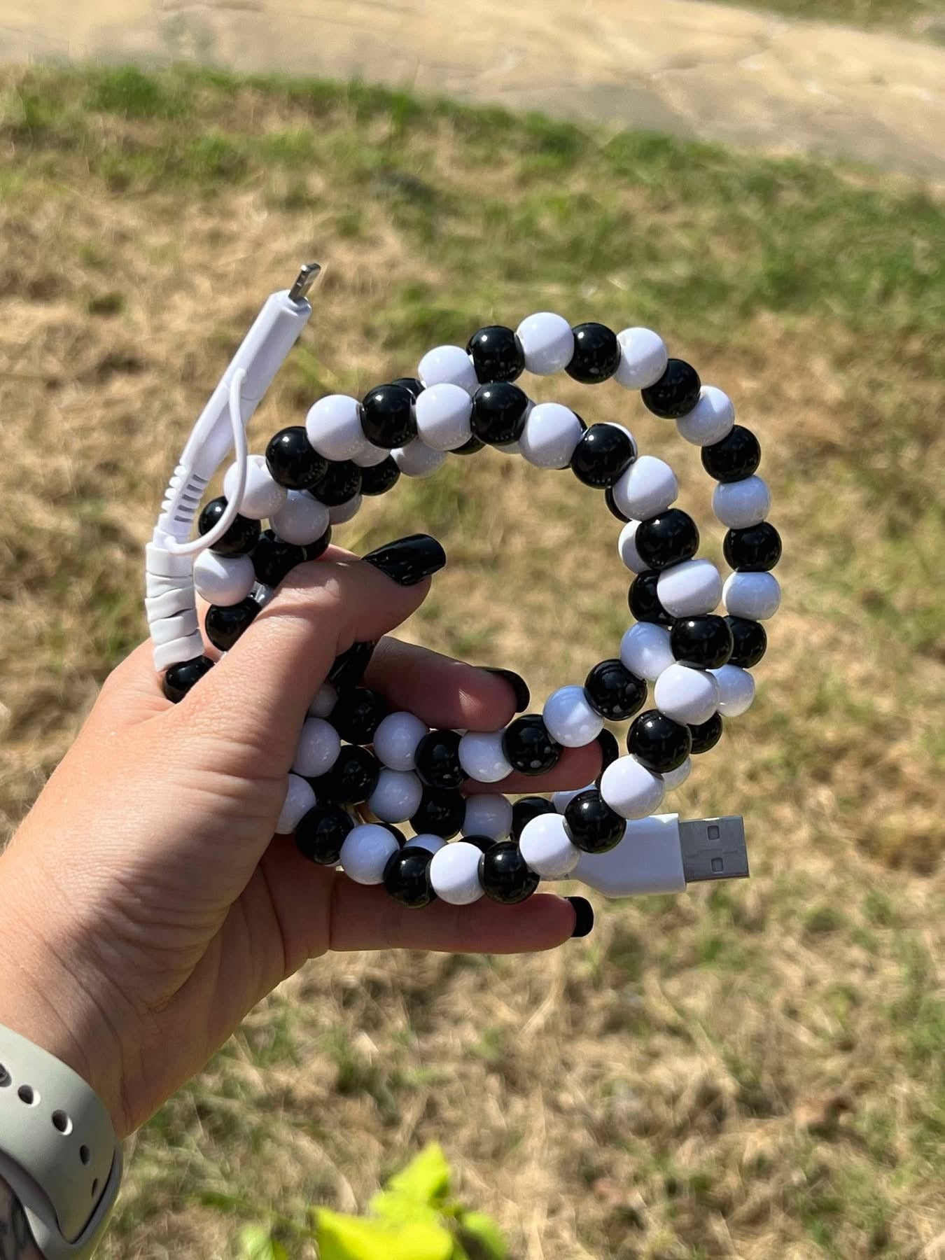 BEADED PHONE CHARGERS (PREORDER 7/4)